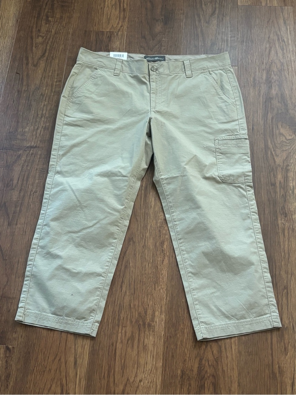 Eddie Bauer Light Khaki Capris with Utility Pocket